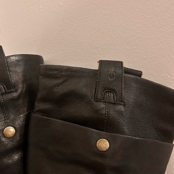 Classic Butter Frye Boots - Picture 4 of 6